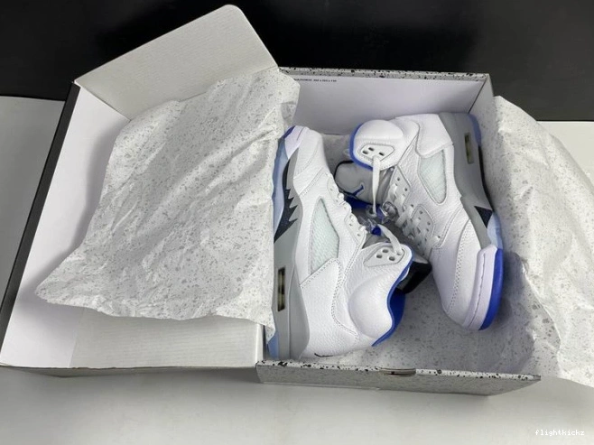 Retro Air Stealth (2021) 5 White Jordan DD0587-140 0722